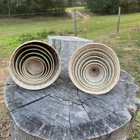 Rwandan Nesting Peace Baskets - Set of 6 - Picture 5 of 9
